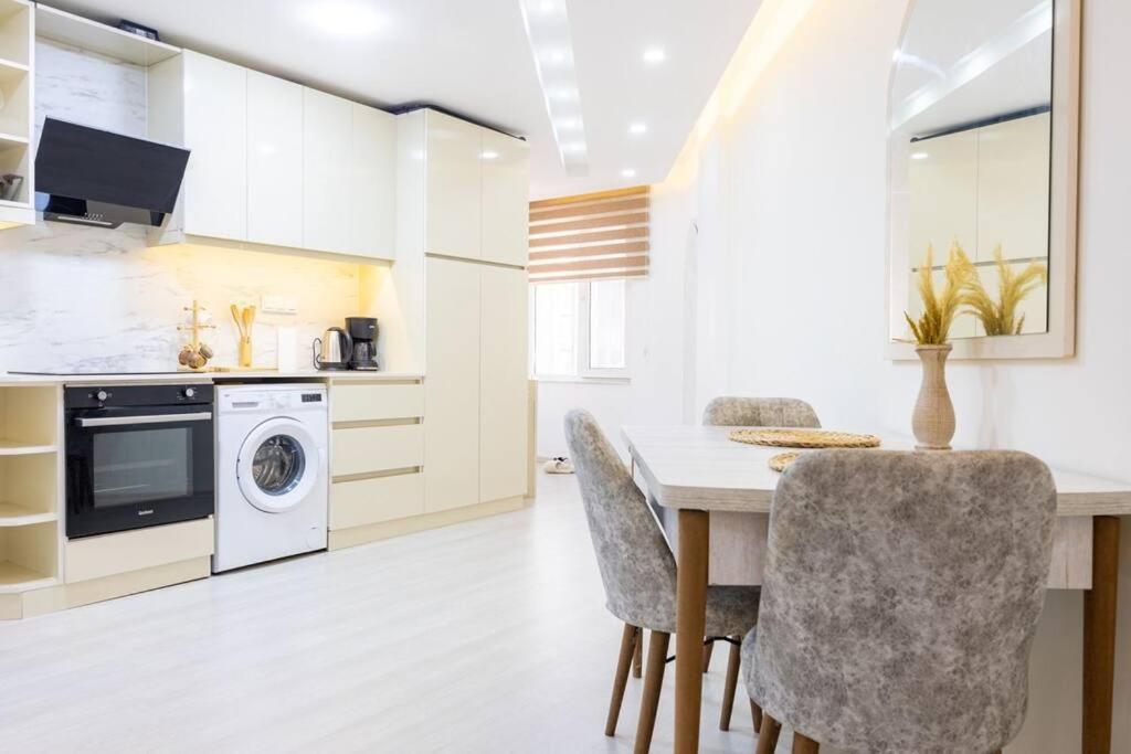 Appartement Down Town Two Bedrooms Stylish
