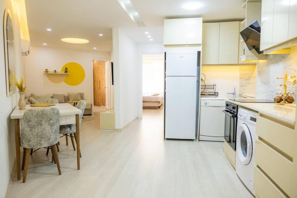 Down Town Two Bedrooms Stylish Appartement